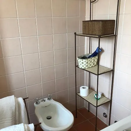 La Casa In Collina 3*