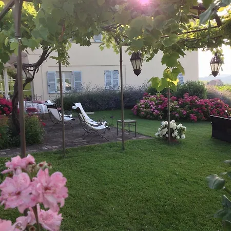 Resort La Casa In Collina Canelli