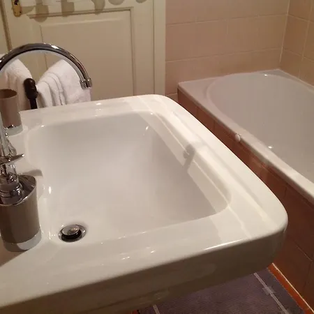 La Casa In Collina 3* كانيلي