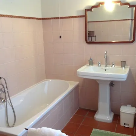 La Casa In Collina منتجع 3*