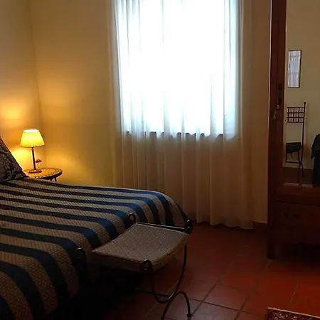 Agriturismo La Casa In Collina 3*