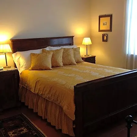 Agriturismo La Casa In Collina 3*