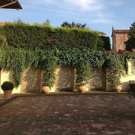 Agriturismo La Casa In Collina Resort Canelli